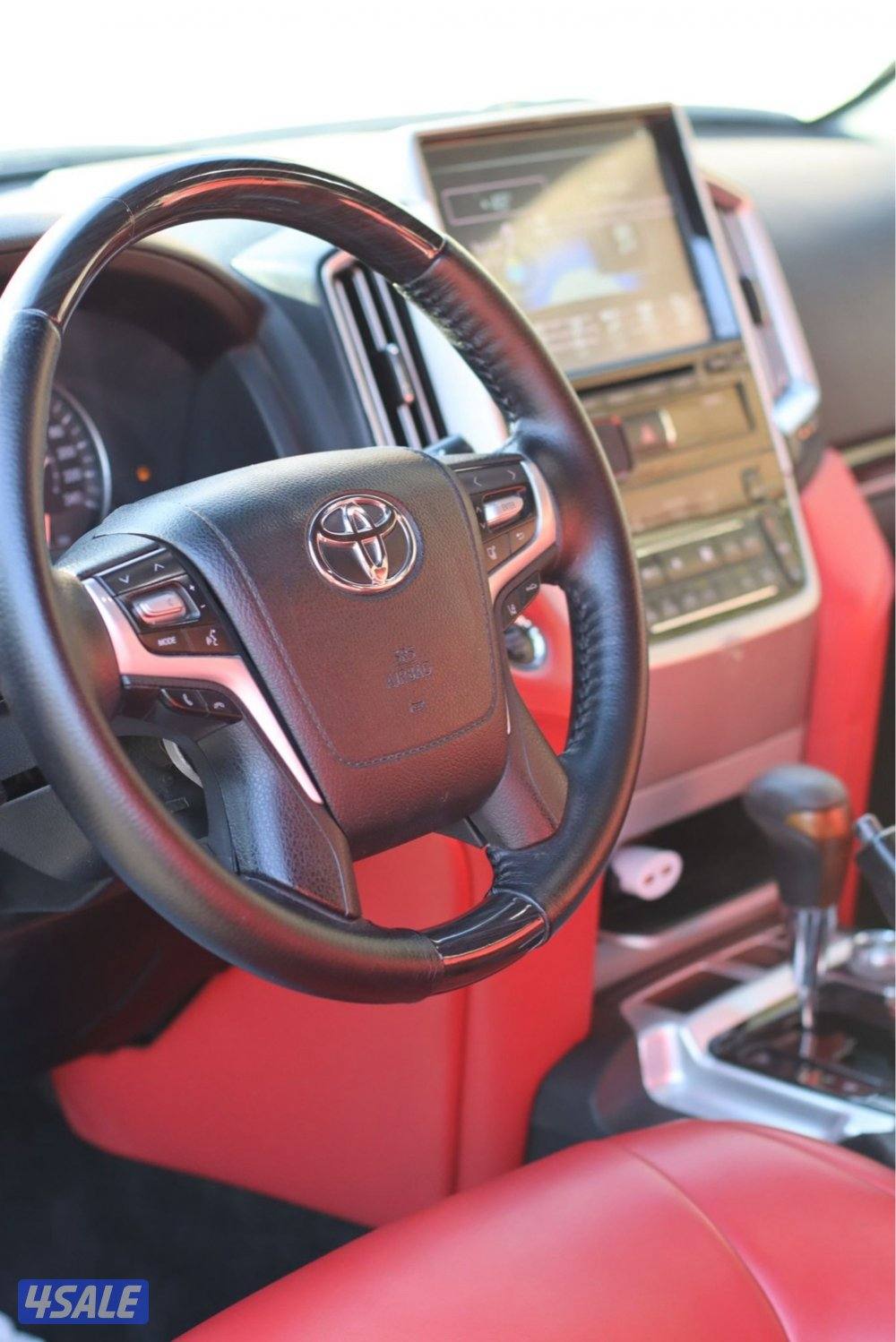 لاندكروزر 20156