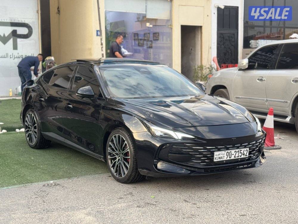 معرض برستيج كار0