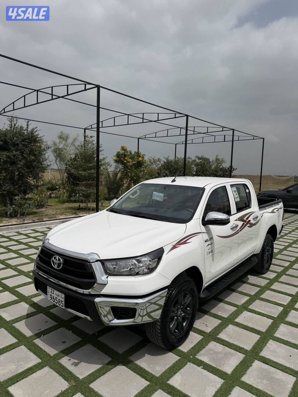 وانيت تيوتا هايلكس اصفارر 2026 دبل قير / تماتيك /1