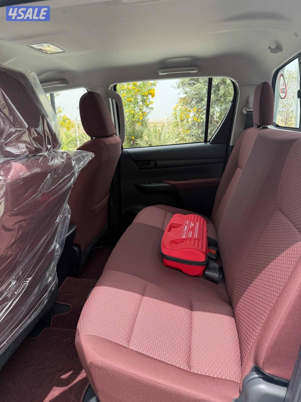 وانيت تيوتا هايلكس اصفارر 2026 دبل قير / تماتيك /6