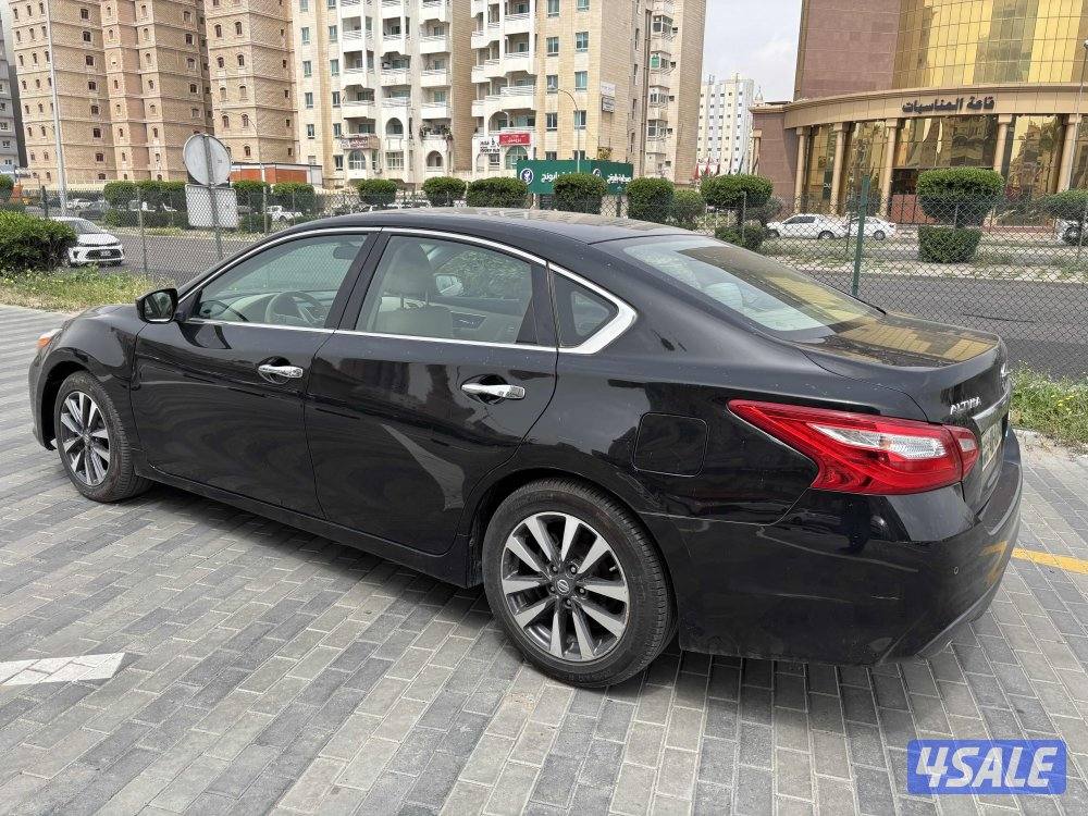 للبيع نيسان التيما موديل 2017 فل اوبشن ما عدا فتحه بحاله ممتازه7