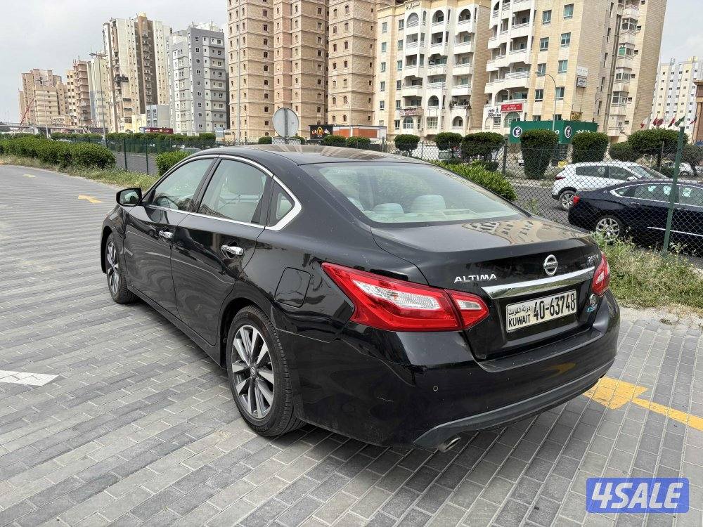 للبيع نيسان التيما موديل 2017 فل اوبشن ما عدا فتحه بحاله ممتازه8