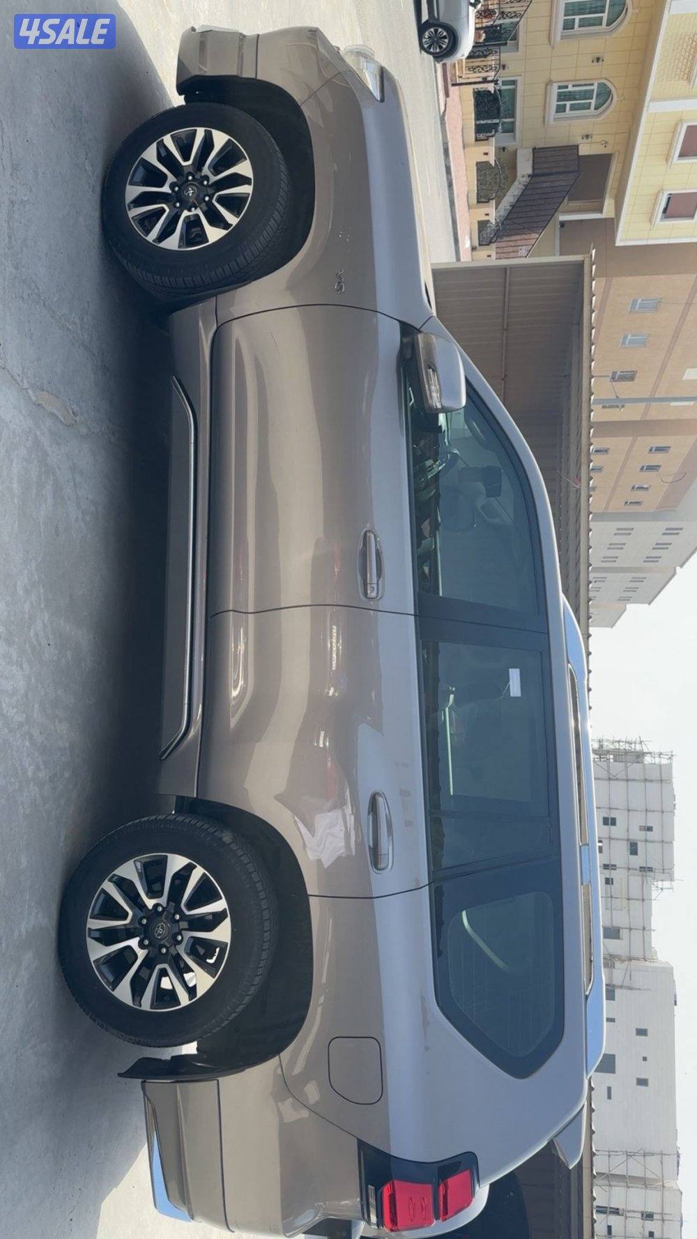 برادو برونزي 20222