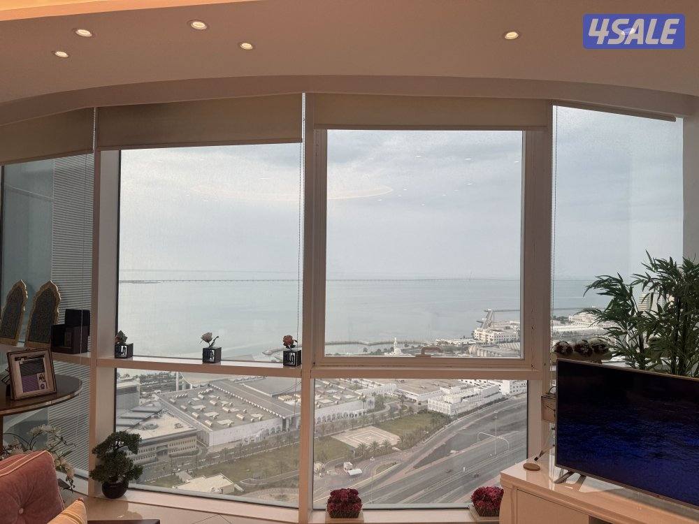 للبيع مكتب تجاري عليه ٥ تراخيص مع كامل الاثاث دور ٢٩ مركز الصفاة0