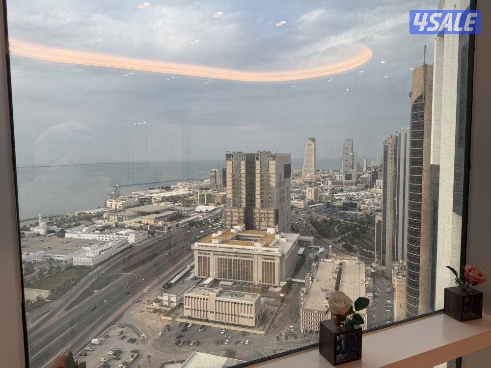 للبيع مكتب تجاري عليه ٥ تراخيص مع كامل الاثاث دور ٢٩ مركز الصفاة2