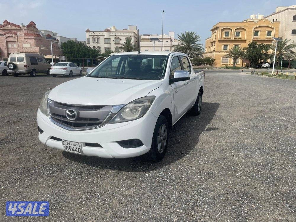 للبيع وانيت مازدا م2016 كامل المواصفات بحالة ممتازه2