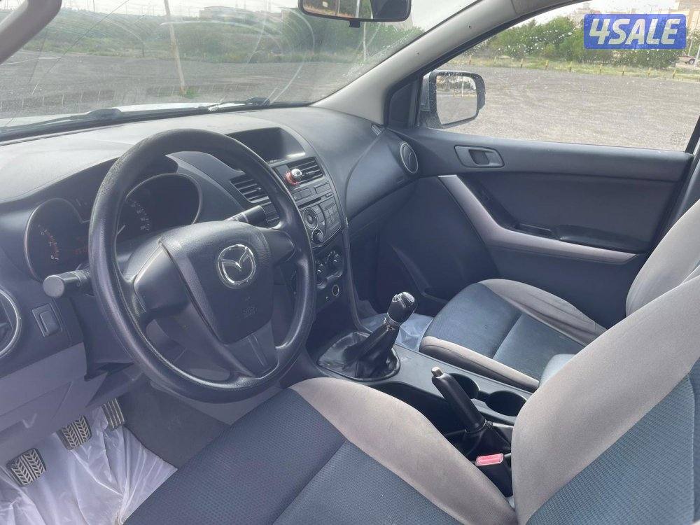 للبيع وانيت مازدا م2016 كامل المواصفات بحالة ممتازه4
