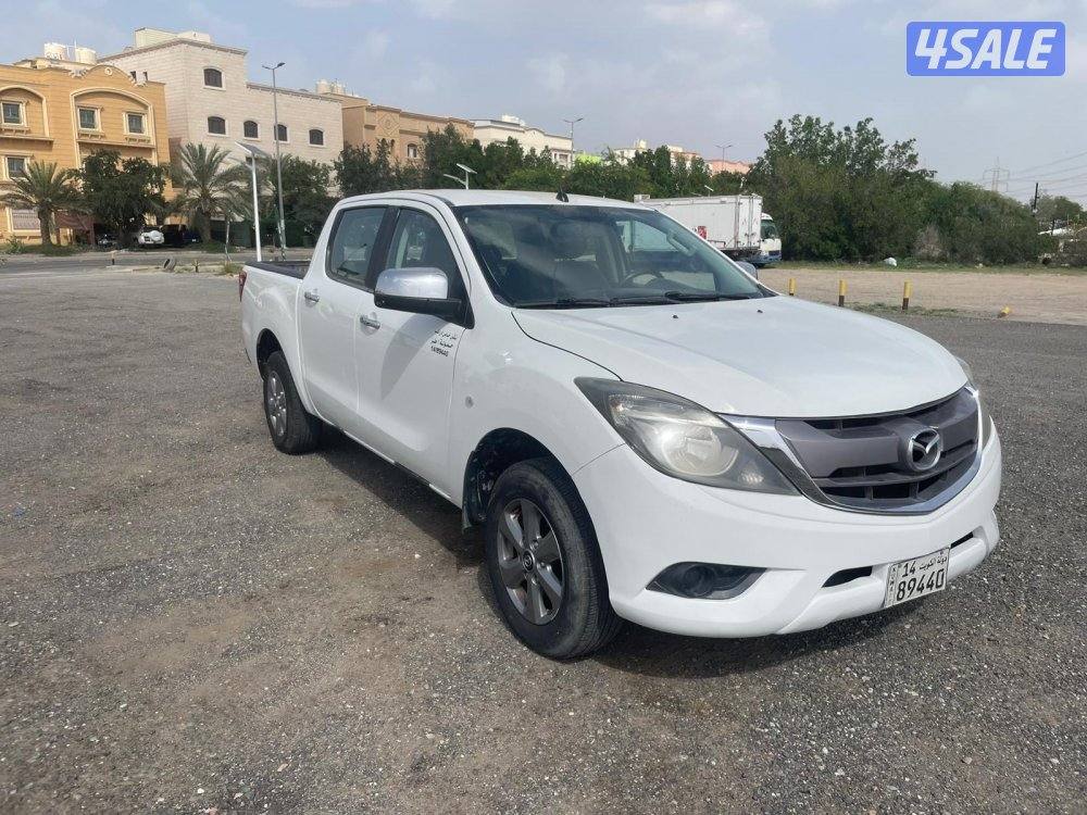 للبيع وانيت مازدا م2016 كامل المواصفات بحالة ممتازه5