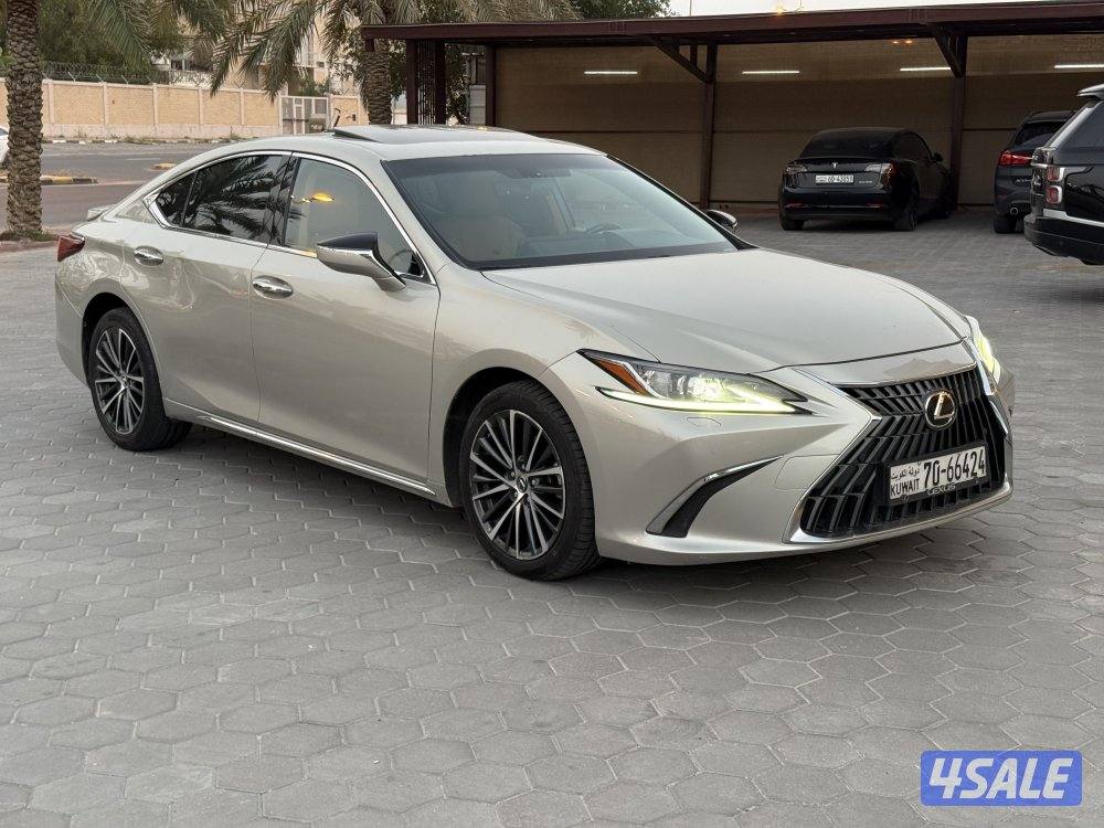 لكزس ES 2501