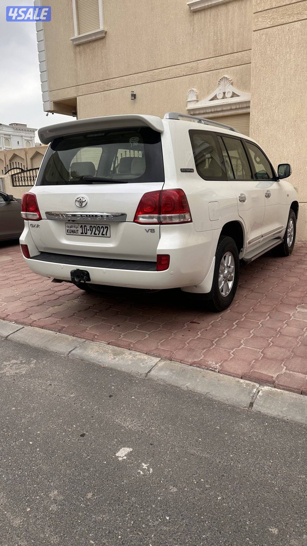 لاند كروز موديل 20112