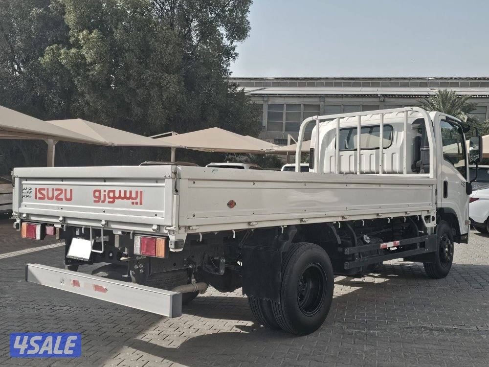 للبيع ايسوزو هاف لوري موديل 2022 طن 3.53