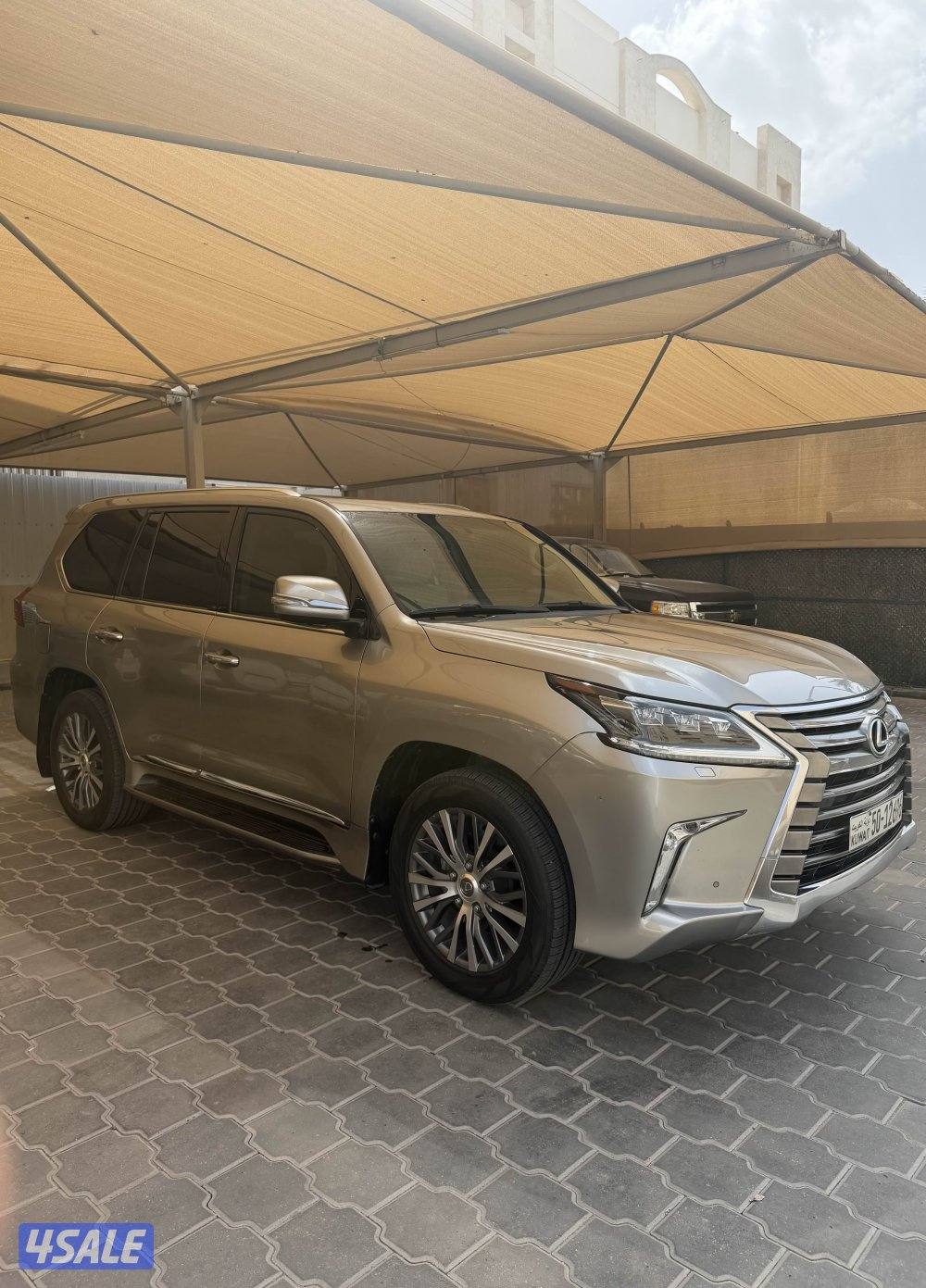 للبيع لكزس 20173