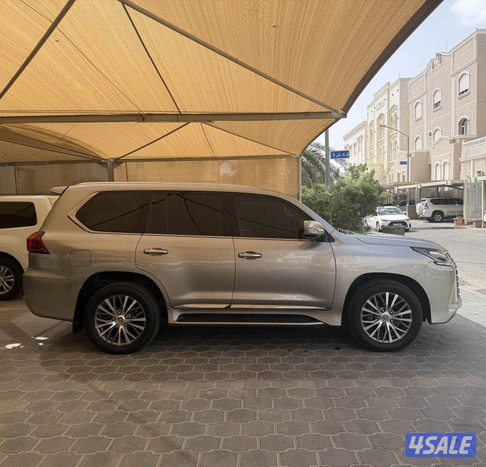 للبيع لكزس 20174