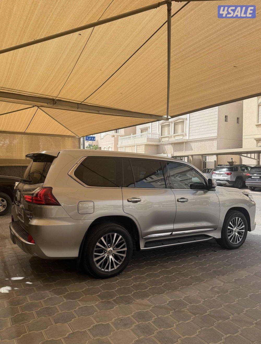 للبيع لكزس 20175