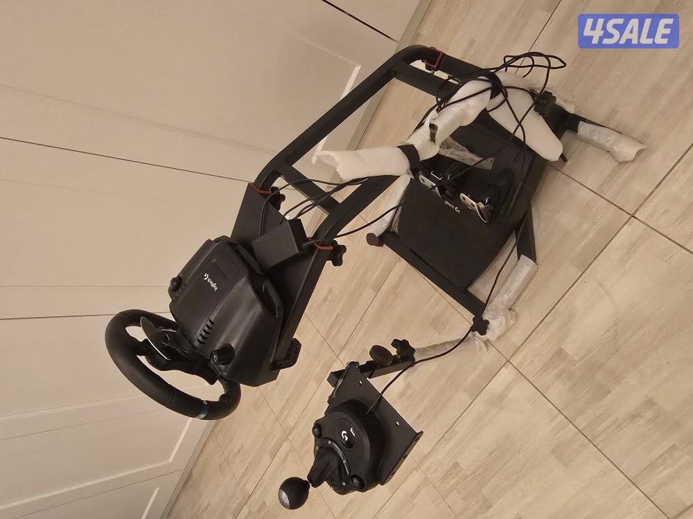 للبيع سكان بحالة جديدة مع الستاند استعمال خفيف جداً0