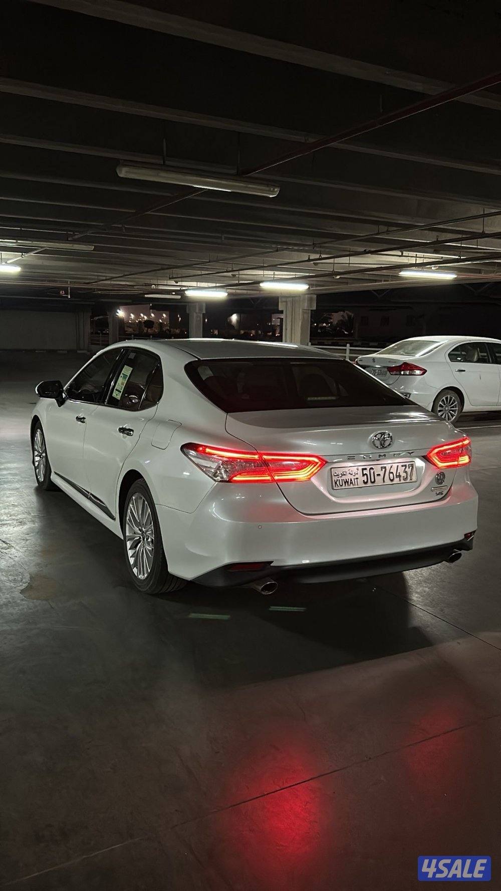 للبيع كامري 2019 الفل كامل مواصفات v64