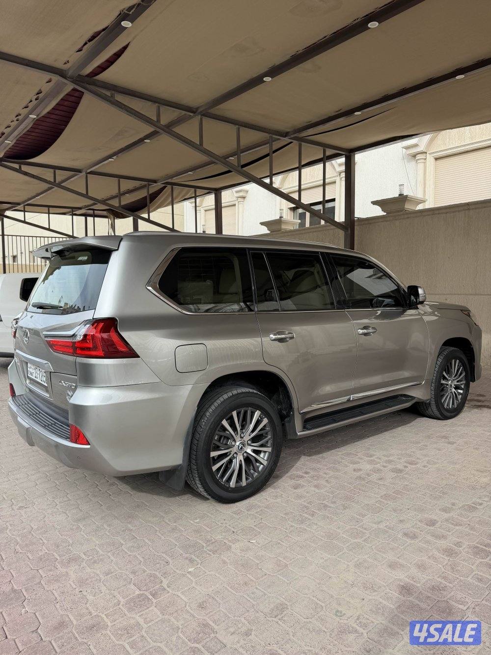 لكزسس 2016 عداد 240 الساير1