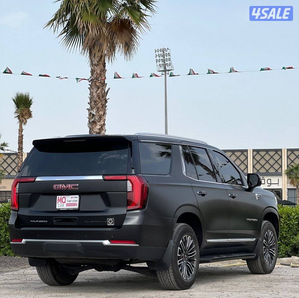 يوكن 2025 ماشي ٦ الف بحالفه وكاله دبل قير3