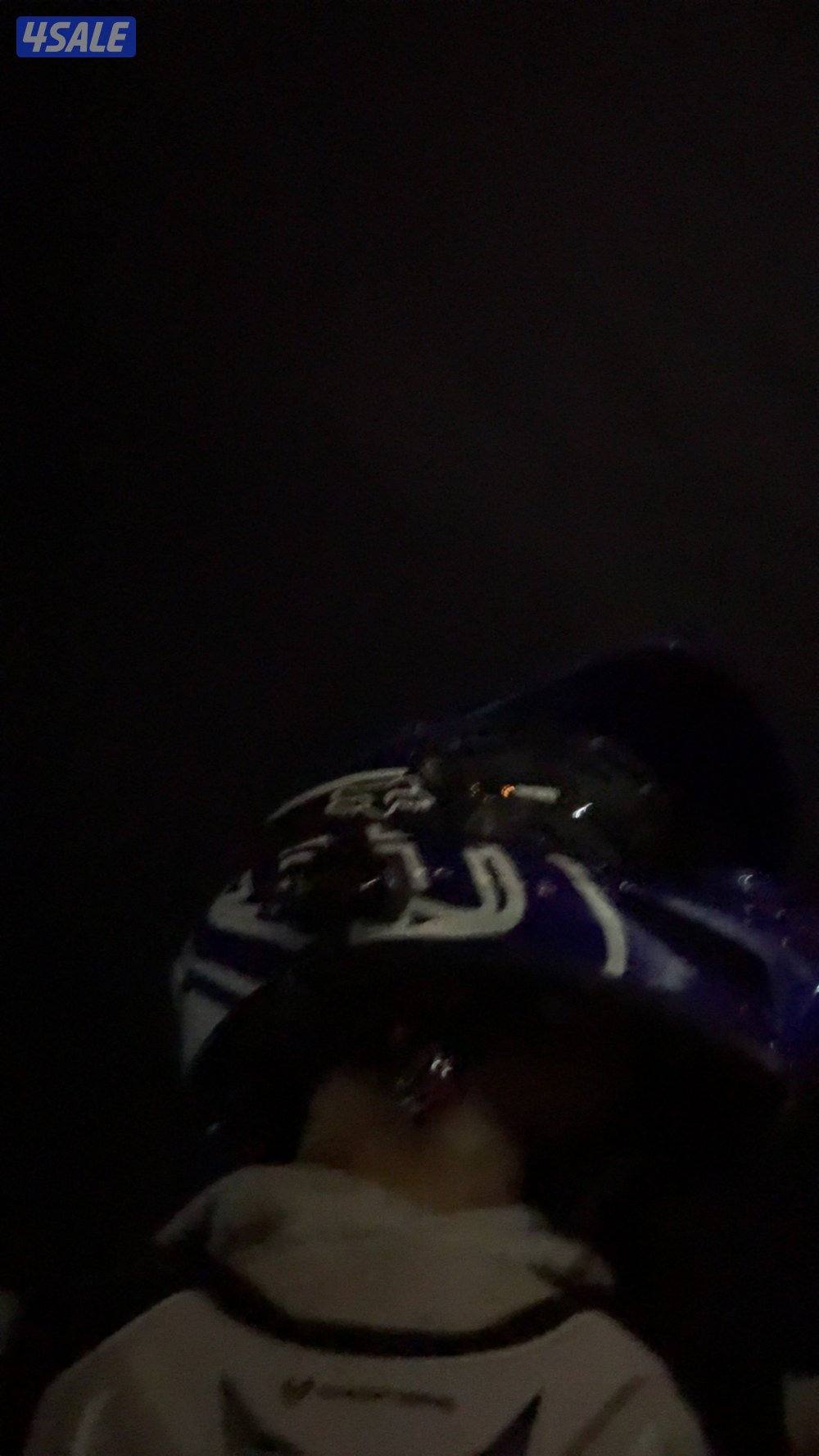 خوذه فوكس اصليه معى سماعه من الخبيزي3