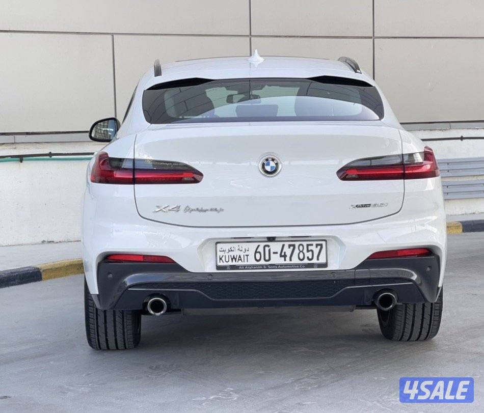 للبيع BMW X4 M KiT موديل 2021 الغانم صبغ الوكالة عداد 93 الف كم3