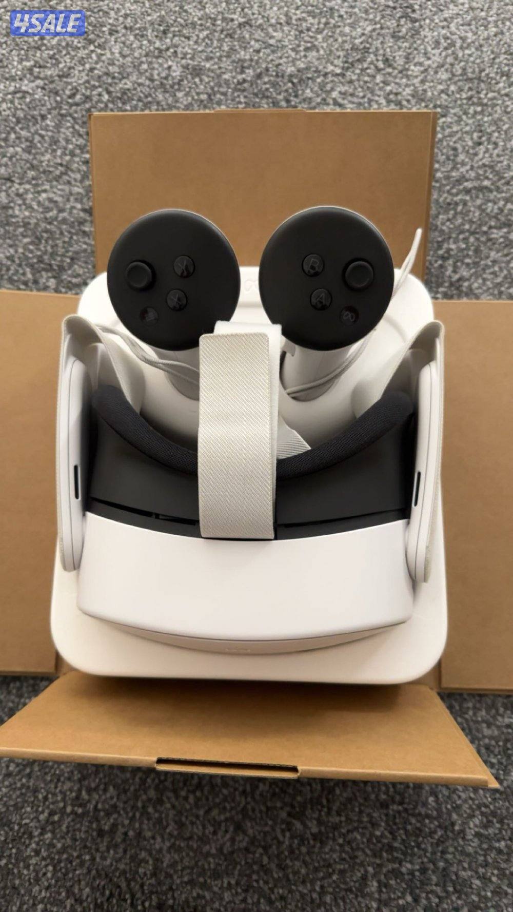 Meta quest 3s ممتازه وبكرتونها4