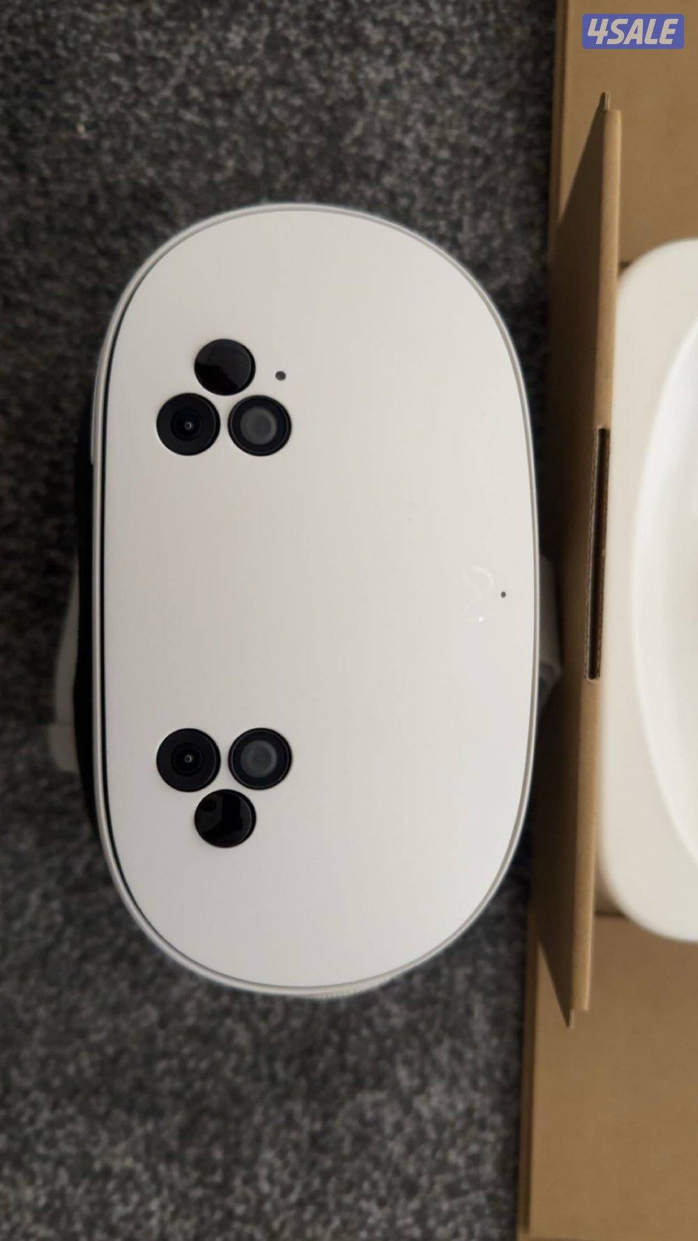 Meta quest 3s ممتازه وبكرتونها5