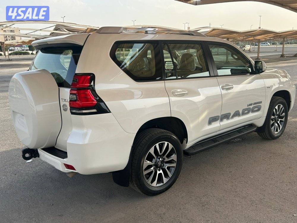 تويوتا برادو TXL 2022 وارد الساير شرط الفحص بالكامل صبغ الوكالة6