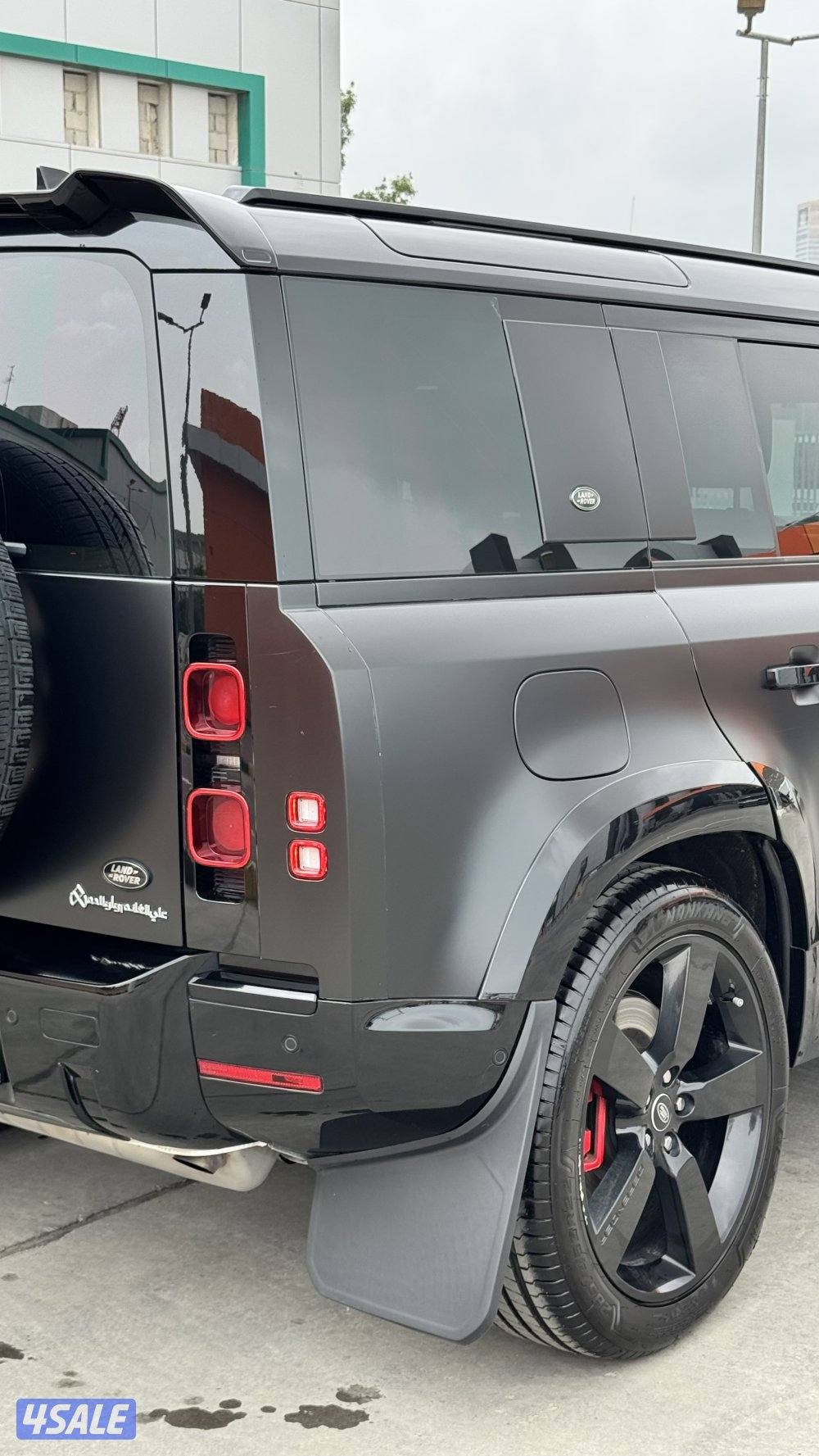 ديفندر P400 - 20232