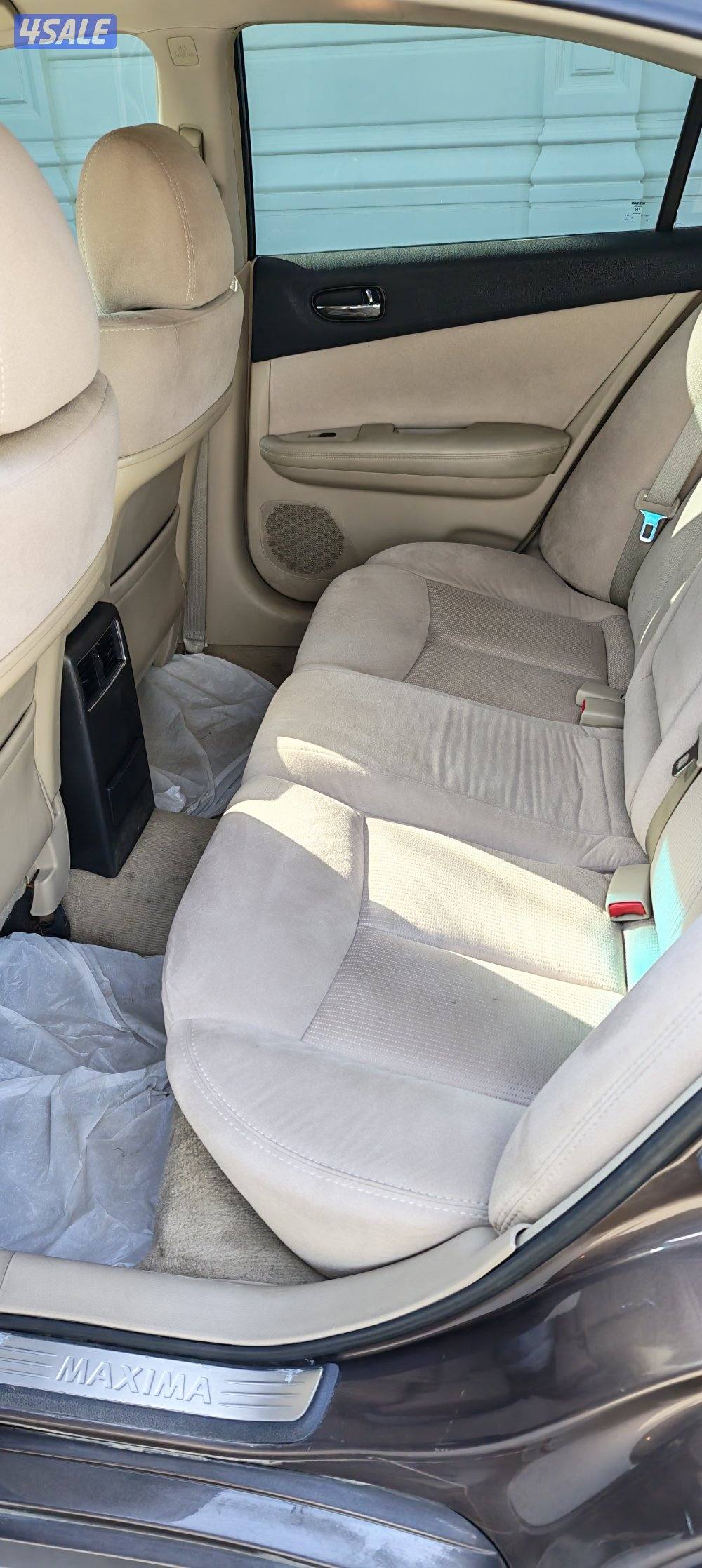 للبيع نيسان ماكسيما موديل 2012 اللون بني من داخل (مخمل بيج ) ماشي 1432