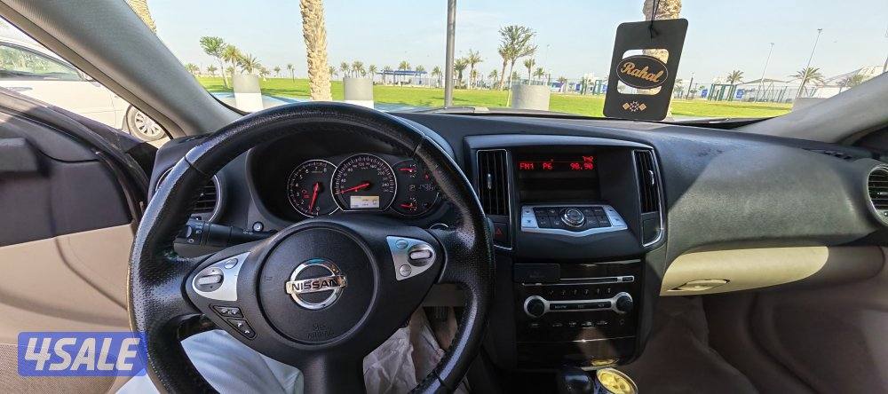 للبيع نيسان ماكسيما موديل 2012 اللون بني من داخل (مخمل بيج ) ماشي 1433