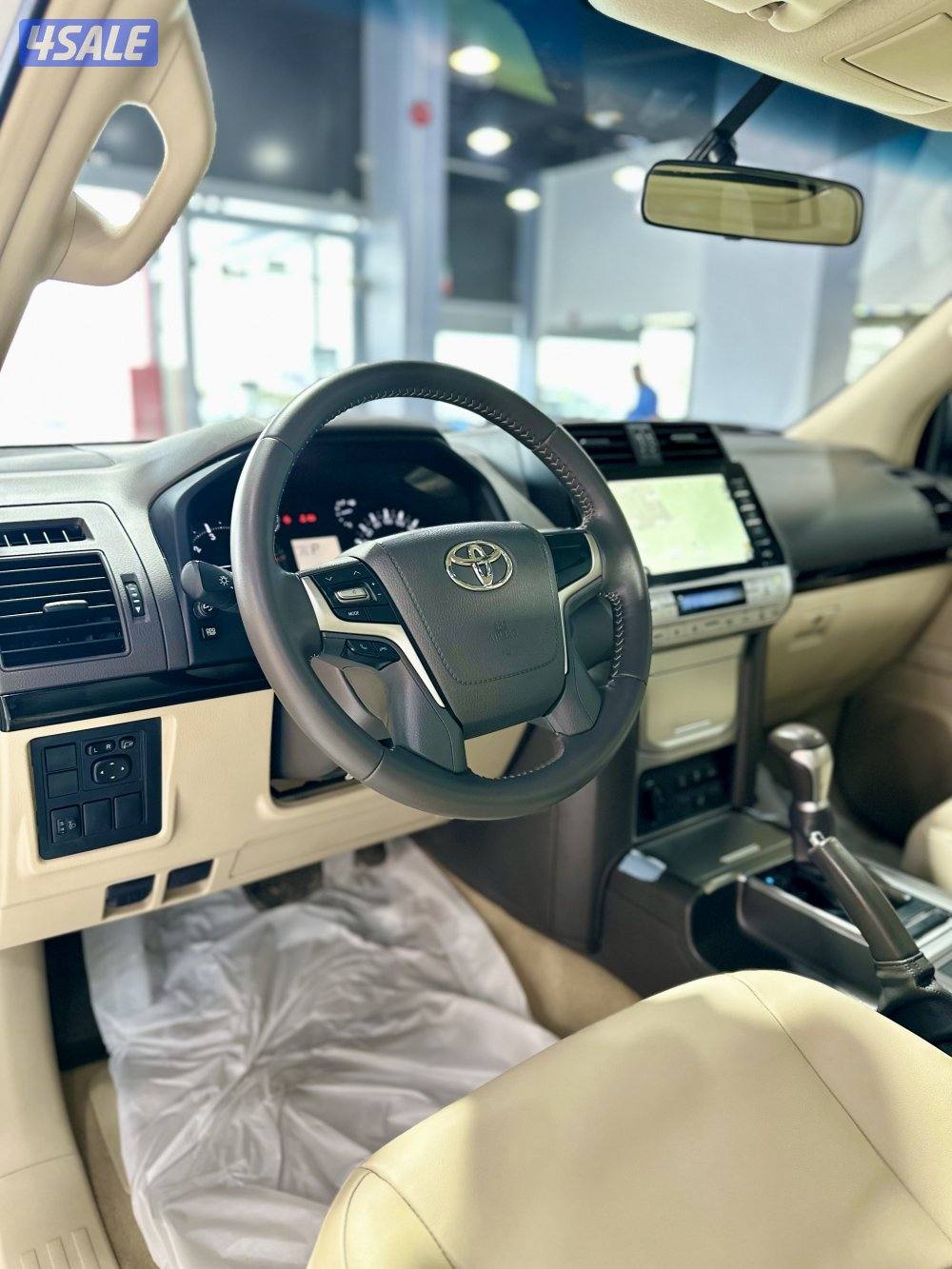 برادو TXL موديل 2022 ماشي 62 الف صبغ الوكالة7