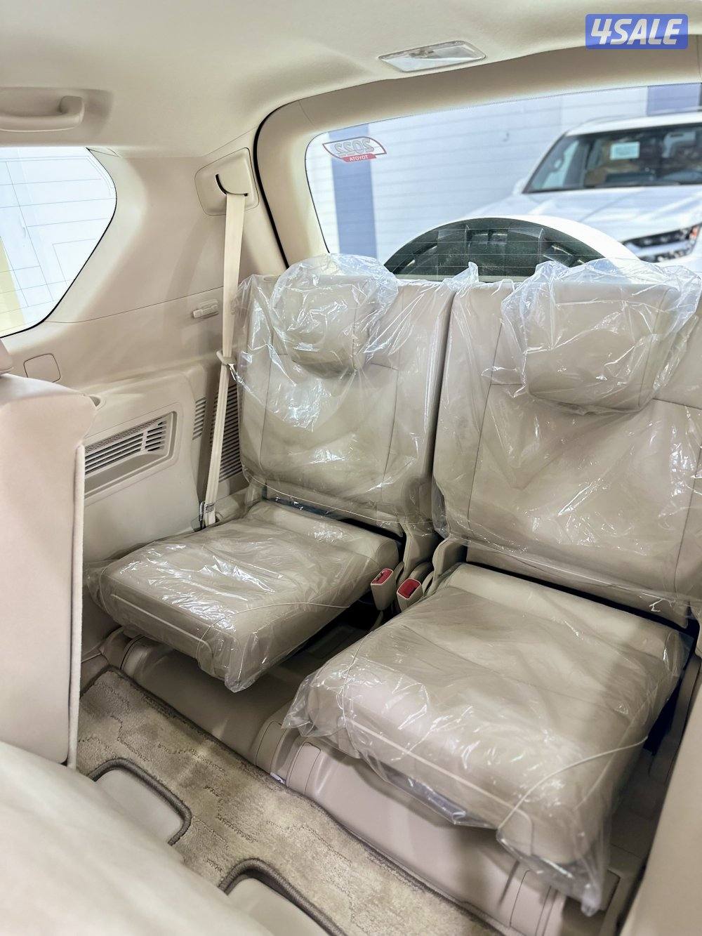 برادو TXL موديل 2022 ماشي 62 الف صبغ الوكالة9