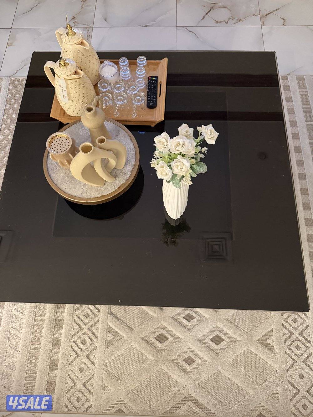 للبيع طاولتين1