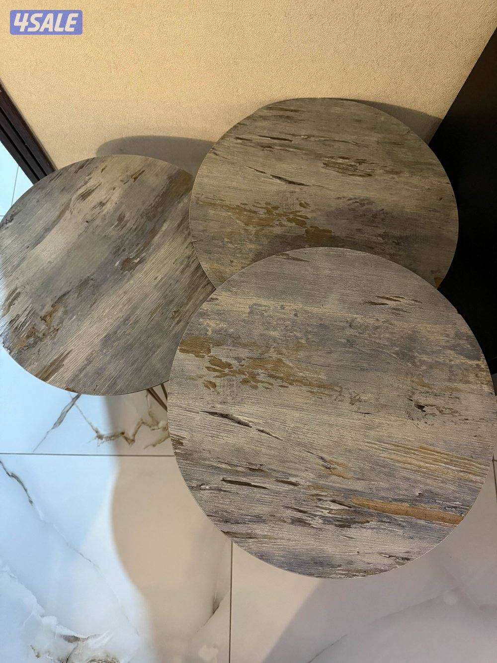للبيع طاولتين2