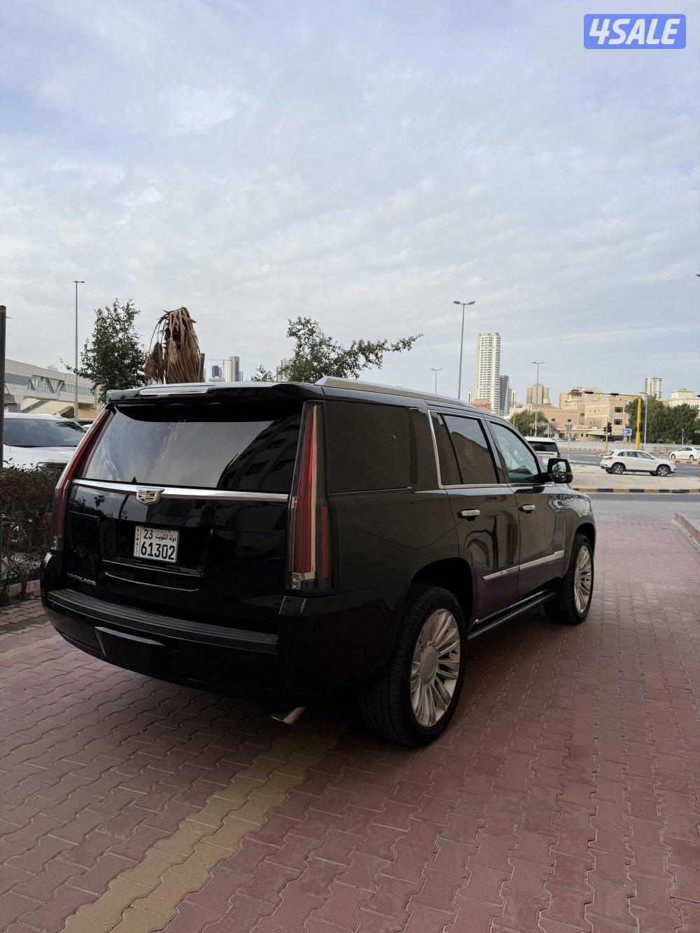 للبيع اسكاليد بلاتنيوم 2017 فل كامل3