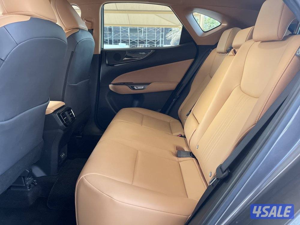 لكزس NX350 صبغ وكاله تحت الكفاله موديل 20247