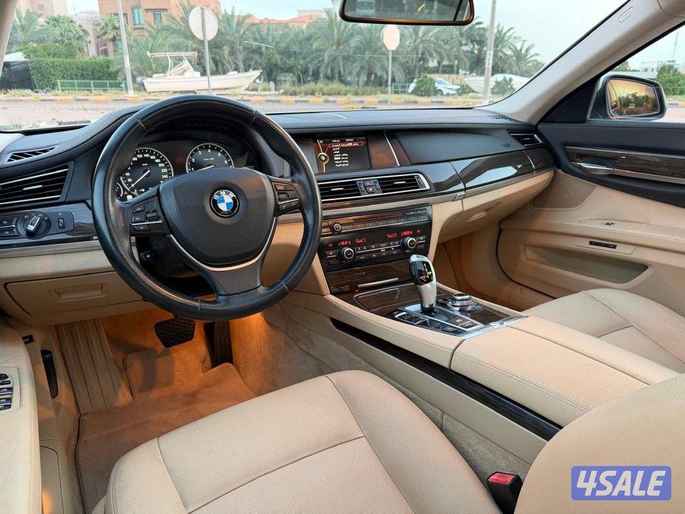 بي ام 730li (بحالة الوكالة)1