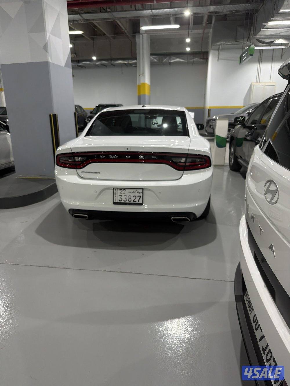 للبيع دودج تشارجر1