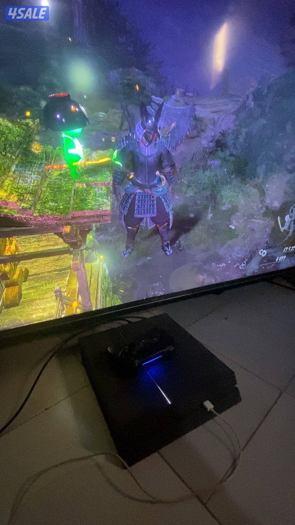 للبيع سوني ٤ مع ٦ اشرطه3