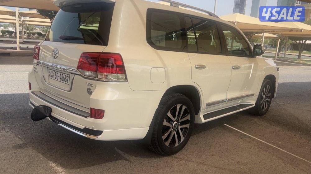 للبيع لاند كروزر موديل 2019 شرط الفحص صبغ الوكاله ماشي 131 وراد الساير0