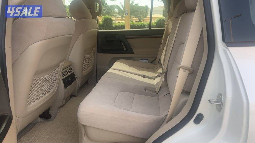 للبيع لاند كروزر موديل 2019 شرط الفحص صبغ الوكاله ماشي 131 وراد الساير6