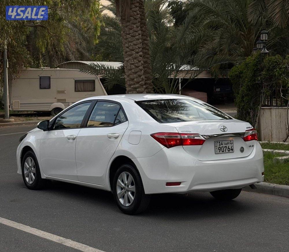 للبيع كورولا20151