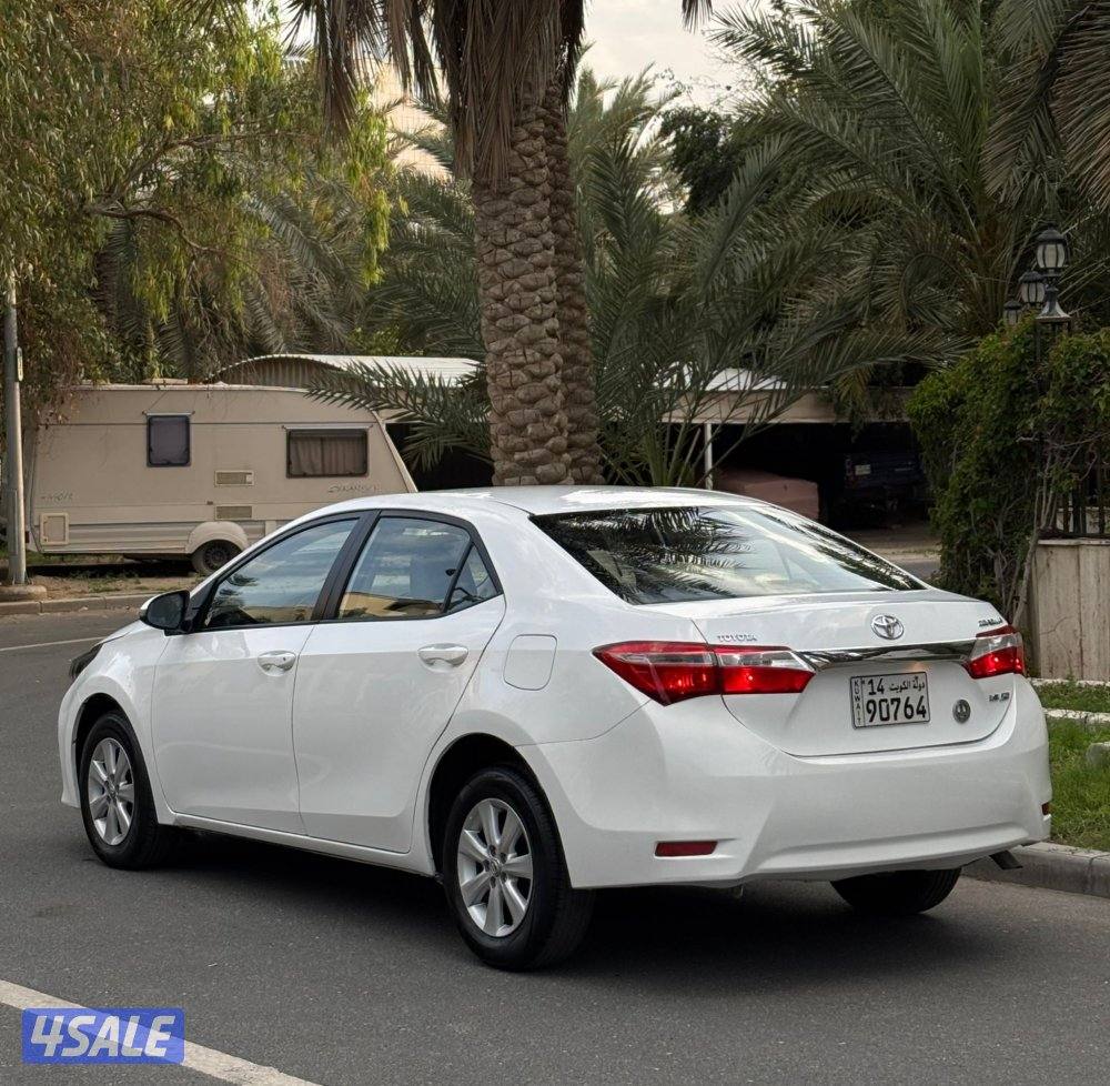 للبيع كورولا20156