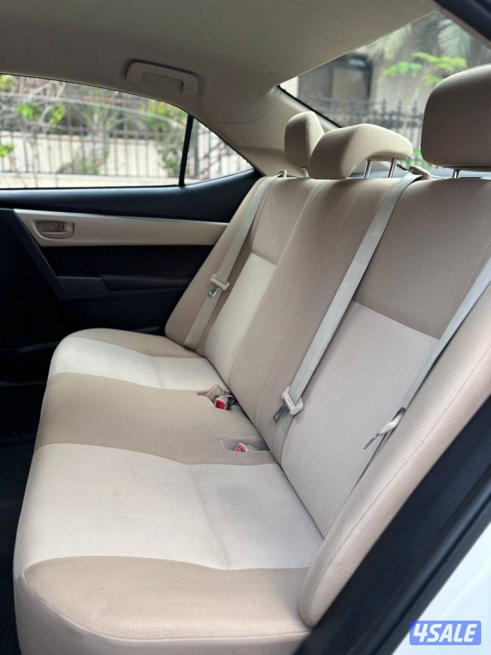 للبيع كورولا20158