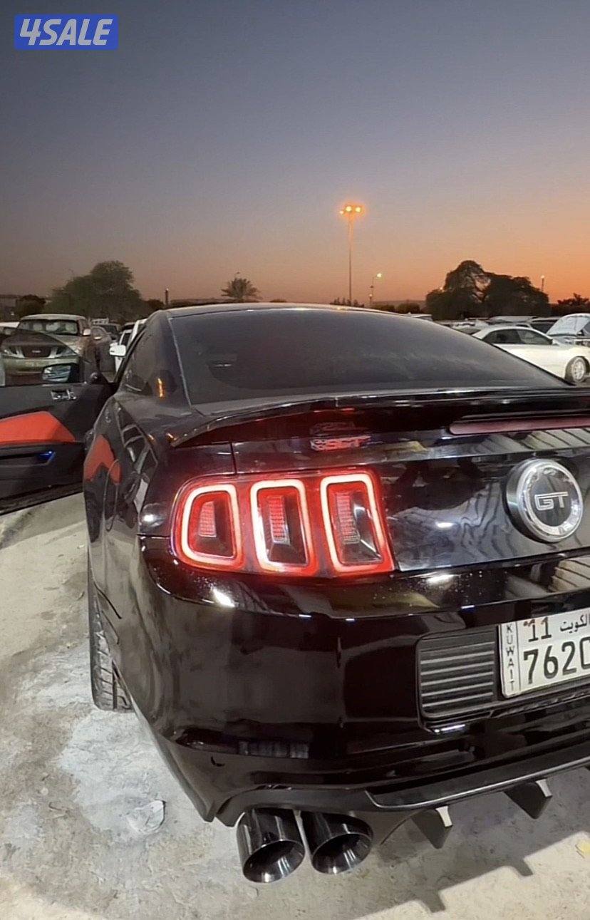 للبيع موستنق موديل ٢٠١٢3