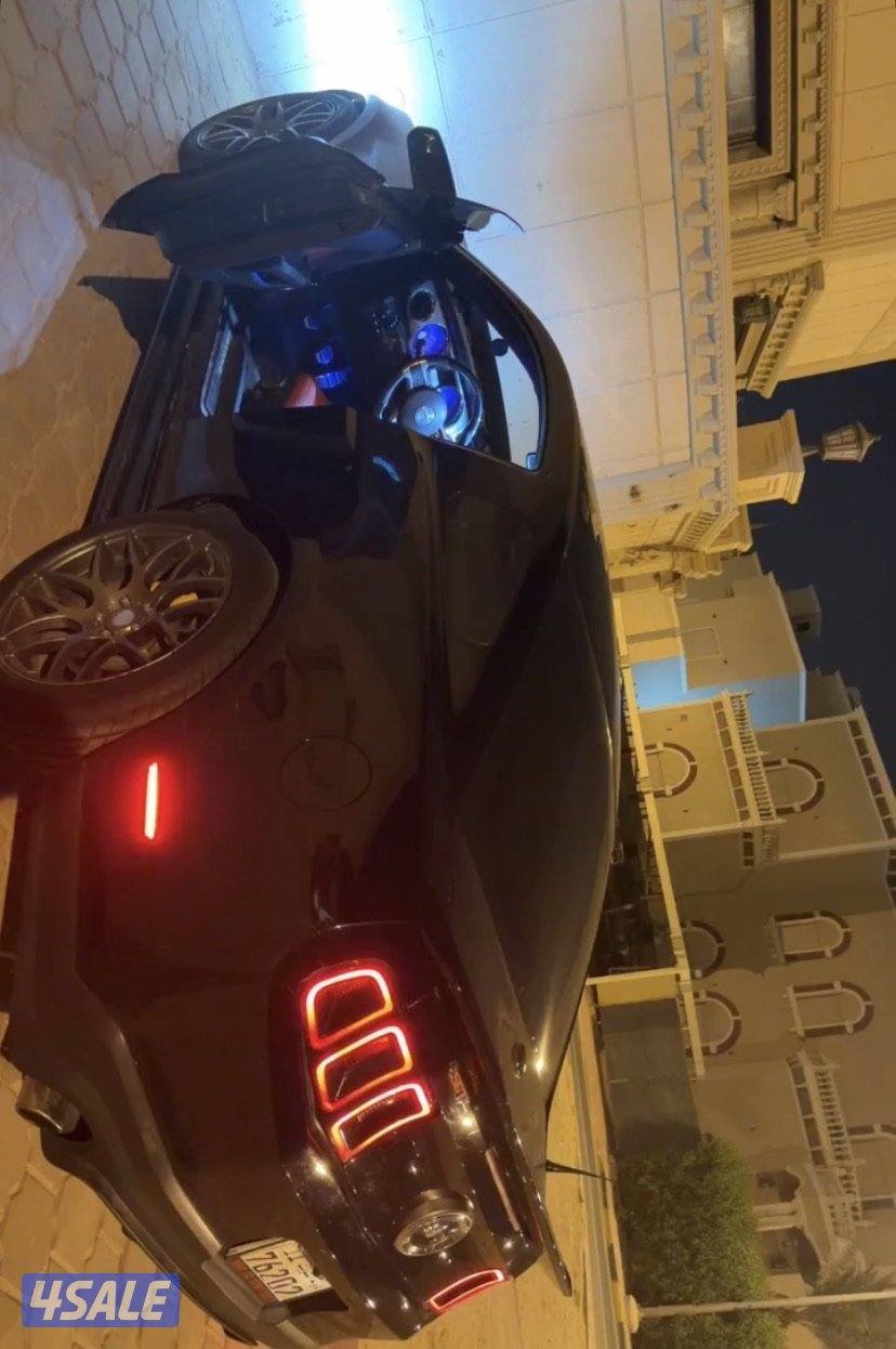 للبيع موستنق موديل ٢٠١٢2