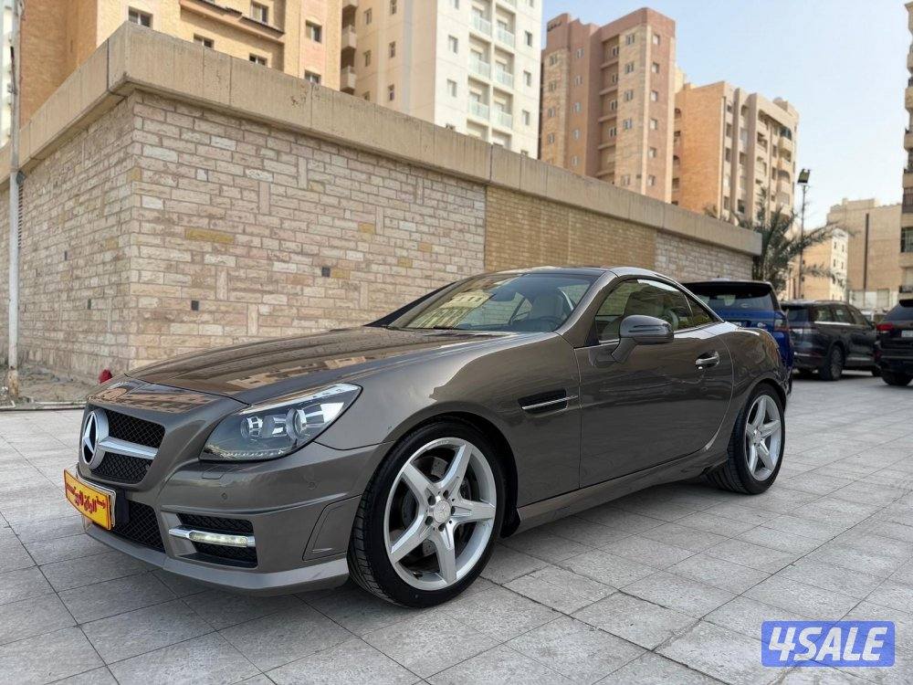 مرسيدس 2012/SLK200 ماشي 170 الف بحالة الوكاله صبغ وكاله شرط الفحص0