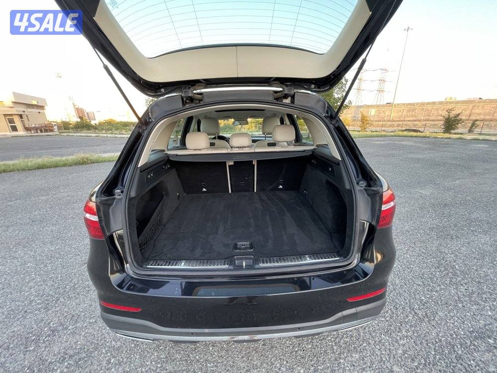 للبيع جيب مرسيدس GLC موديل 2017 عداد 459