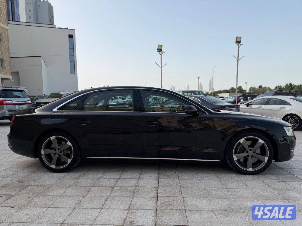 اودي 2011/A8 ماشي 150 الف بحالة الوكاله صبغ الوكاله كامل المواصفات4