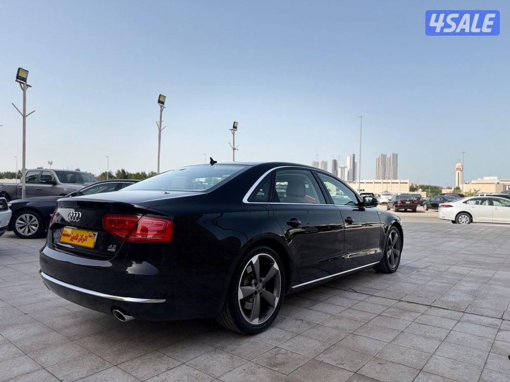 اودي 2011/A8 ماشي 150 الف بحالة الوكاله صبغ الوكاله كامل المواصفات5